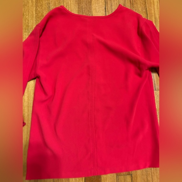 TRINA TURK Lipstick Red TieSleeve V Neck Career Party Casual Blouse Size Small - Picture 10 of 10